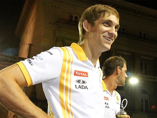 Государство помогло Петрову